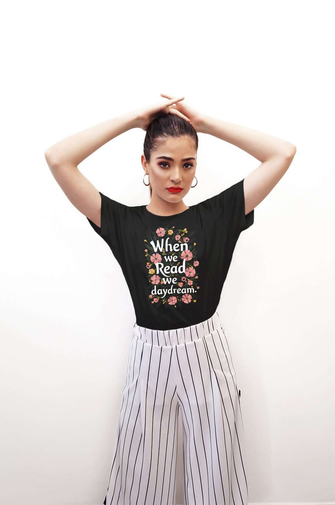 “When We Read We Daydream” – Floral Book Lover T-Shirt T-Shirt Printify Black S