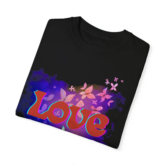 Retro Love T-shirt T-Shirt Printify