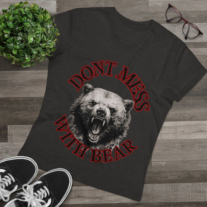 Angry Bear Close Up Men's Organic V-Neck T-Shirt | Fierce Wildlife V-neck Dark Heather Grey S 