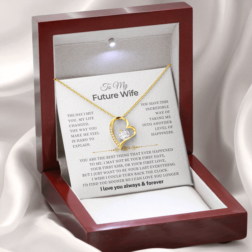 Sentimental fiancée appreciation necklace keepsake from USA in a gift box with heartfelt message for future wife.