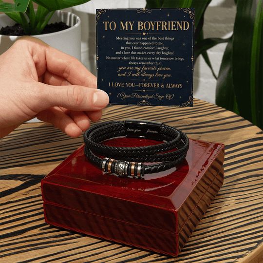 Boyfriend bracelet gift on display with personalized message card, highlighting love and sentiment for a meaningful relationship.